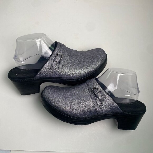 Lands End Womens NWOT Sparkly Silver Glitter Clogs with Buckle Size 10B - Picture 1 of 8